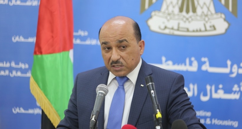 الحساينة ينفي الأنباء حول وقف عمل الفريق الوطني لإعمار غزة