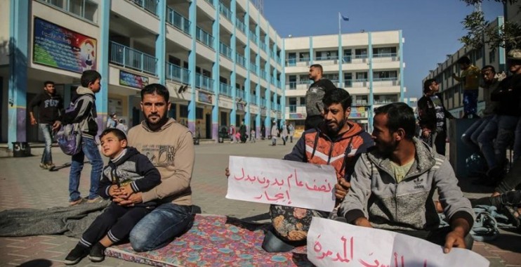 أصحاب المنازل المدمرة يدعون لوقفة احتجاجية أمام "الأونروا" بغزة
