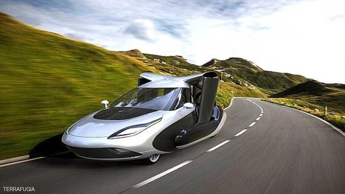 بالصور : بالسعر والمواصفات.. أول سيارة طائرة تطرح بالأسواق