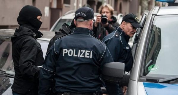 اعتقال 7 أشخاص بتهمة تشكيل جماعة إرهابية يمينية في ألمانيا