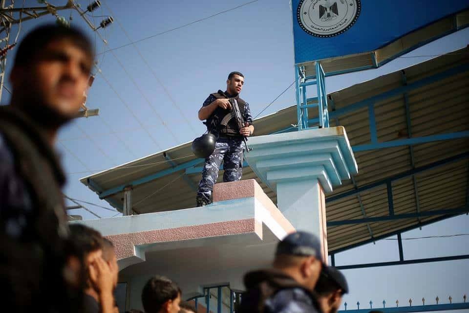 وفد رفيع من جهاز حرس الرئيس يصل غزة عبر "إيرز"