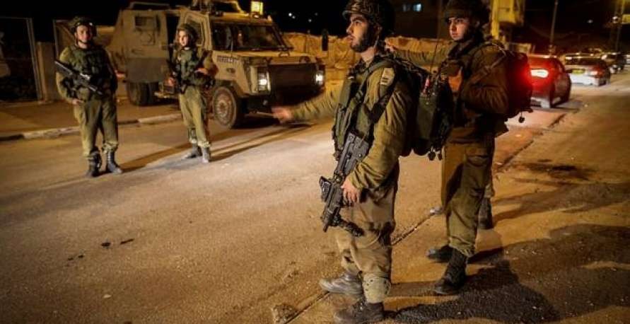 الاحتلال يقتحم  نابلس بحثًا عن منفذ عملية الطعن في سلفيت