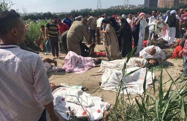 بالفيديو: مصرع 36 مصرياً ومئات الإصابات جراء تصادم قطارين بالاسكندرية