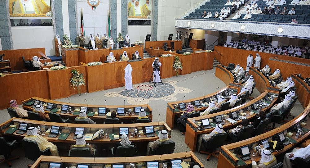 نواب كويتيون يطالبون بوضع خطط واضحة تحسبا لإغلاق "هرمز"