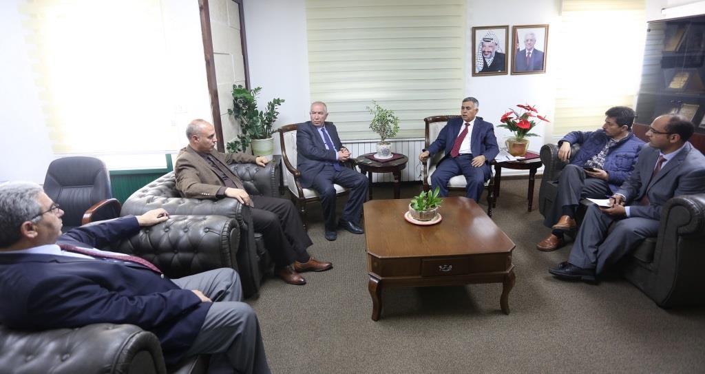 الأعرج يؤكد أهمية تولى الهيئات المحلية زمام المبادرة في تعزيز الاستثمار 