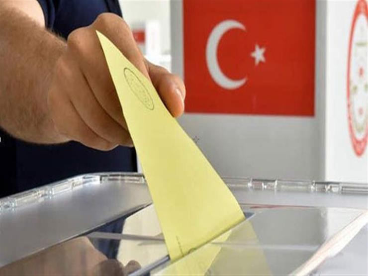"الأتراك" يدلون بأصواتهم اليوم في انتخابات رئاسية وبرلمانية مبكرة