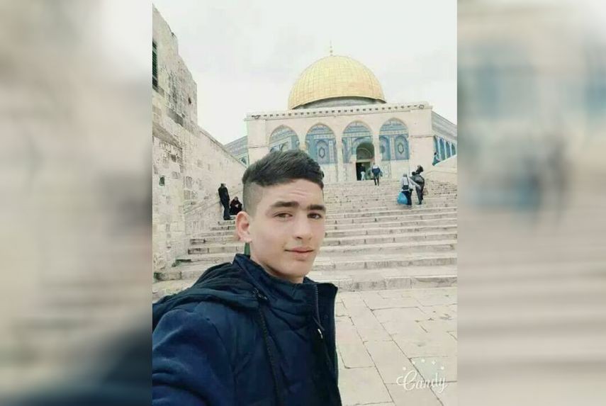 جماهير غفيرة تشيع جثمان الشهيد "غزال" بنابلس