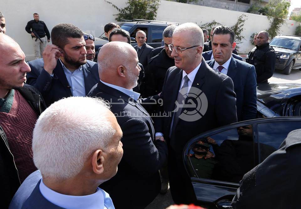 مغادرة وفد حكومة الوفاق عبر معبر بيت حانون شمالًا