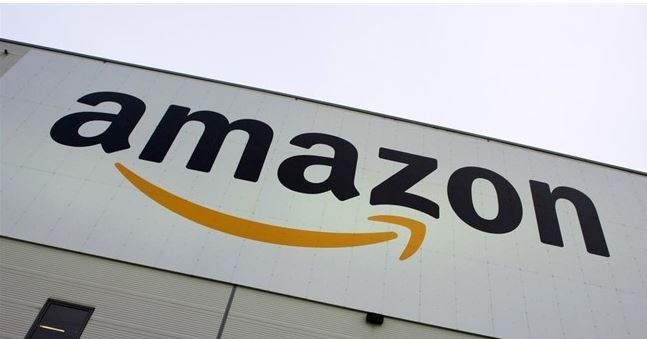 مرآة ذكية تتيح لك معرفة كيف ستبدو الملابس عليك