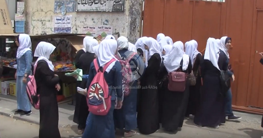 بالفيديو: تفاوت آراء طلبة الثانوية العامة حول امتحاني الثقافة والفيزياء