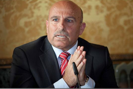 الانتخابات وكرت أوروبي أصفر