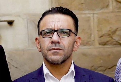 الاحتلال يقتحم منزل محافظ القدس ويأخذ مقاساته