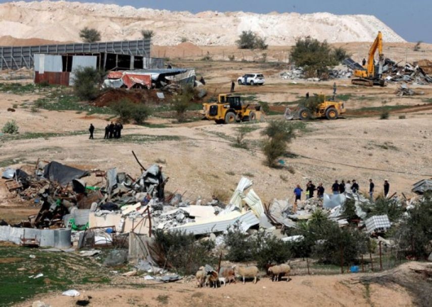 الاحتلال يمهل سكان أم الحيران شهرًا لإخلاء القرية