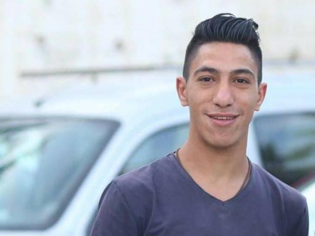 شقيق الشهيد الصالحي يؤكد إخفاء الاحتلال لمعلومات طبية عن حالته