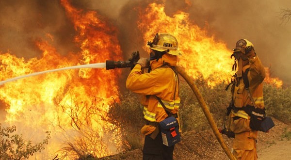 مقتل 27 شخصاً إثر اشتعال الحرائق في البرتغال