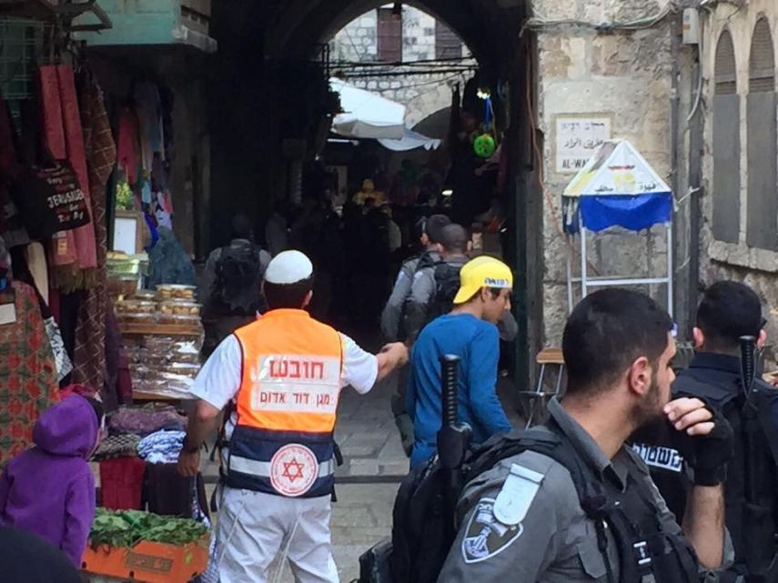 استشهاد شاب فلسطيني وإصابة 3 مستوطنين في عملية طعن بالقدس