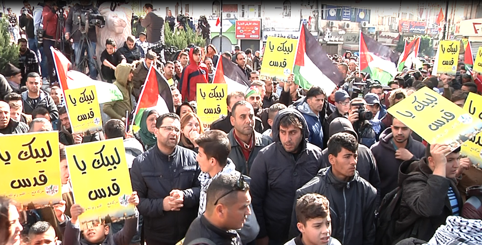 قيادات الفصائل بالضفة توضح لـ "خبر" تداعيات نقل السفارة الأمريكية للقدس 