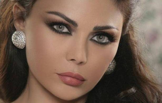 اكتشفي الصيحة التي ابتكرتها هيفا.. هكذا تحتال بها لتبدو أكثر رشاقة!