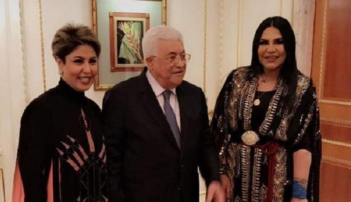 الرئيس عباس يلتقي الفنانة أحلام مرة أخرى بالكويت