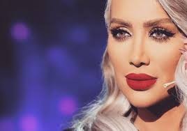 بالصورة : مايا دياب تفاجئ الجمهور بصورة من دون مكياج!