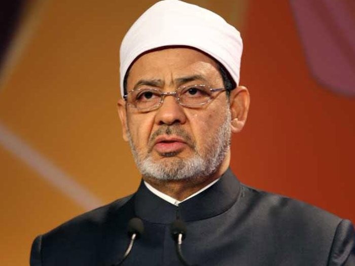 شيخ الأزهر يُحذر من خطورة انتشار صور للإسراف والتبذير في المجتمعات العربية