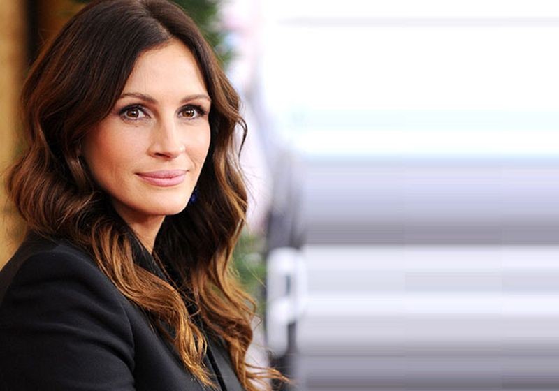 جوليا روبرتس أجمل نساء العالم للمرة الخامسة