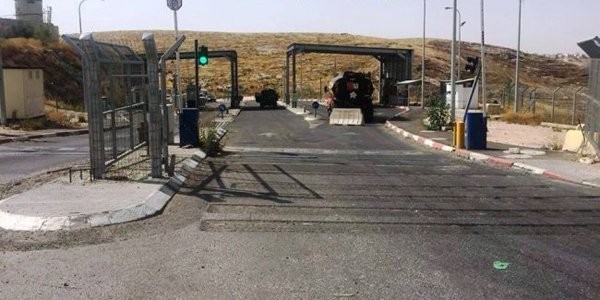 أزمة مرورية خانقة على حاجز "الكونتينر" بالضفة.. ما السبب؟!