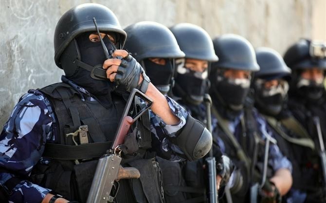 داخلية غزة تنظم مسيراً عسكرياً تضامنًا مع المسجد الأقصى