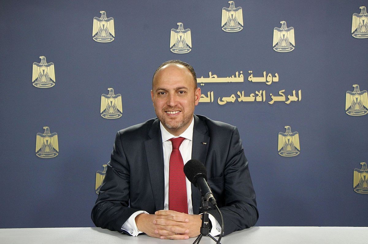 زملط: أمريكا ألغت تأشيرات عائلتي وأغلقت الحسابات المصرفية الخاصة بمنظمة التحرير