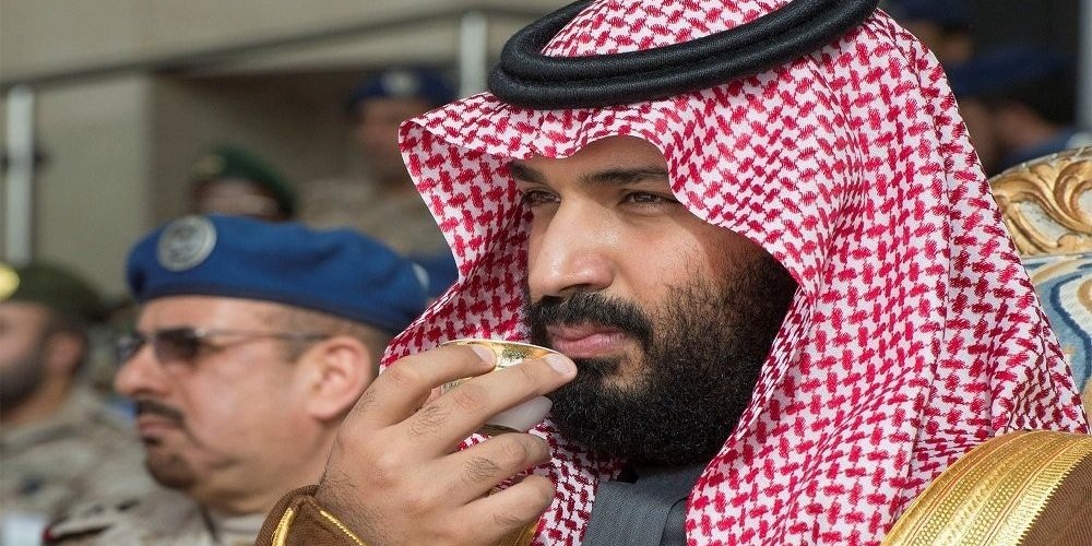"بن سلمان" يفرض إقامة جبرية على والدته