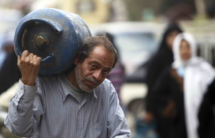 "هيئة البترول" توضح الآلية الجديدة المتبعة لتوزيع الغاز بغزة