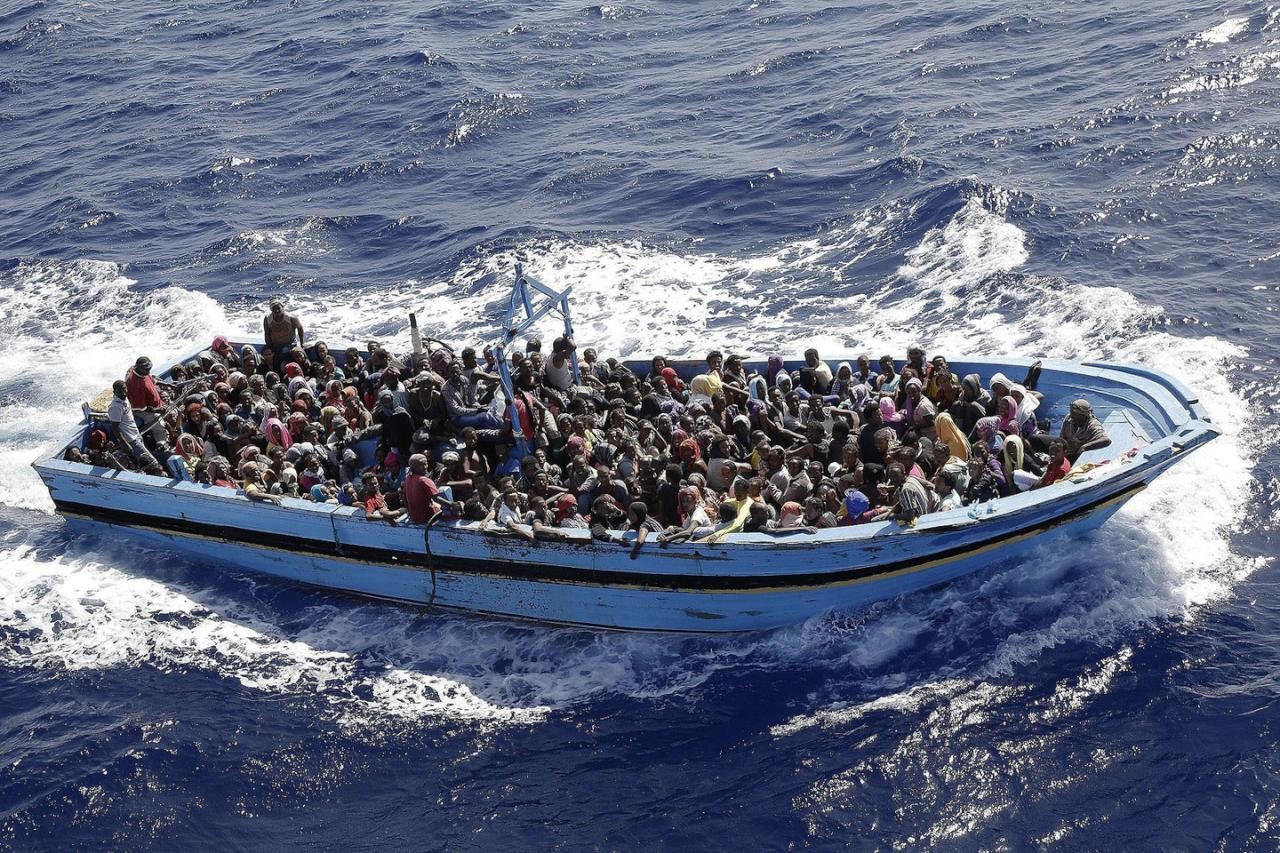 ارتفاع قتلى حادث غرق سفينة مهاجرين قبالة سواحل تونس