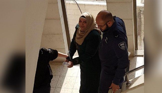 نيابة الاحتلال تُقدم 5 لوائح اتهام بحق الأسيرة المقدسية فدوى حمادة