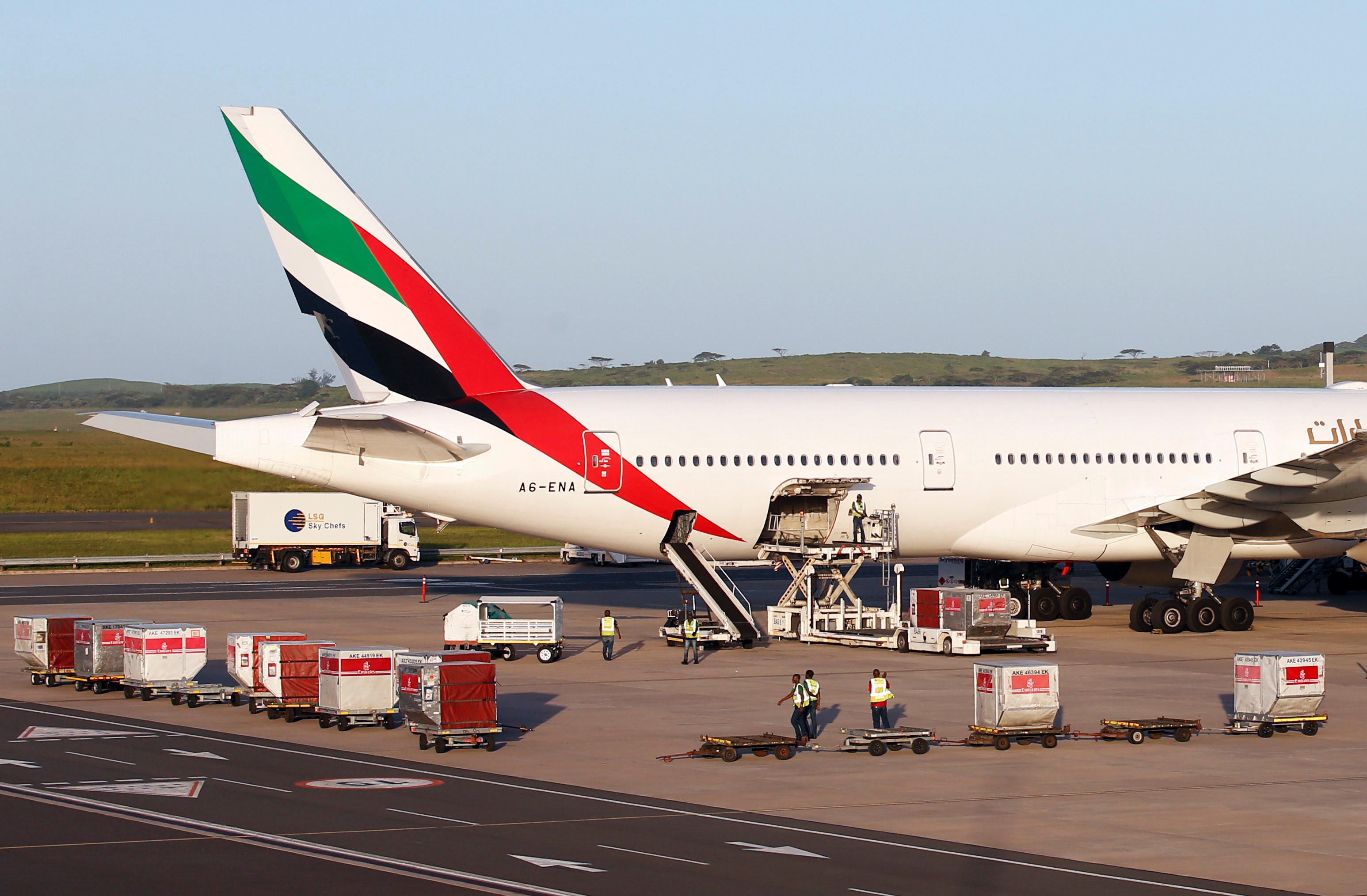 بالفيديو: خبير يكشف أسباب اندفاع قطر لاعتراض طائرة إمارتية