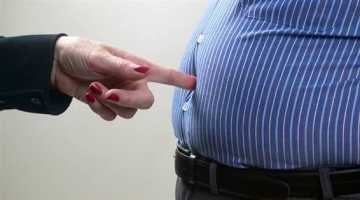 اكتشاف طبي جديد - البدانة تؤثر على اللسان!