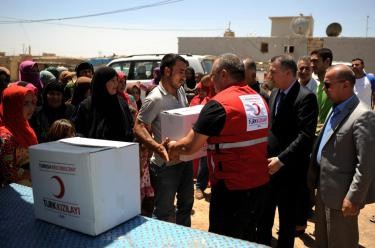 الهلال الأحمر التركي يرسل فرق طبية إغاثية لغزة