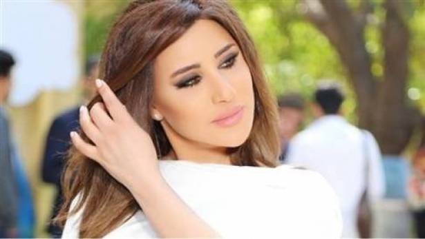 نجوى كرم تطلب عدم الإحتفال بعيدها والسبب مؤثر جداً