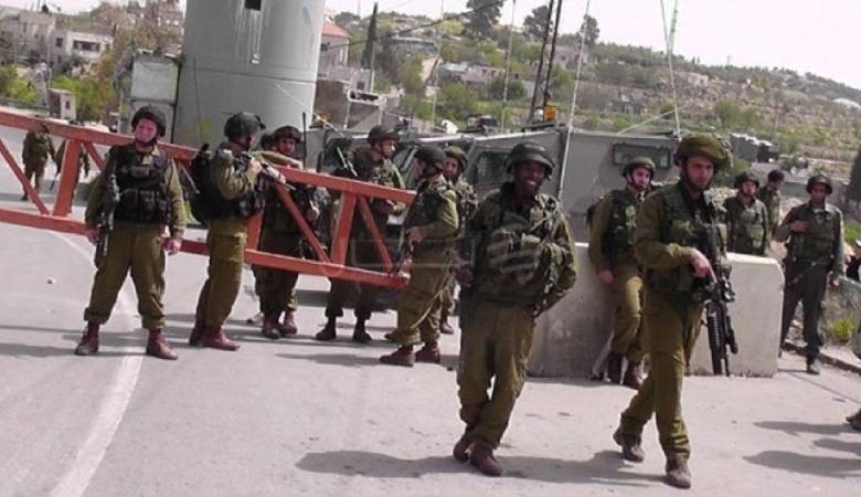 الاحتلال ينصب حاجزين عسكريين بمحيط أريحا