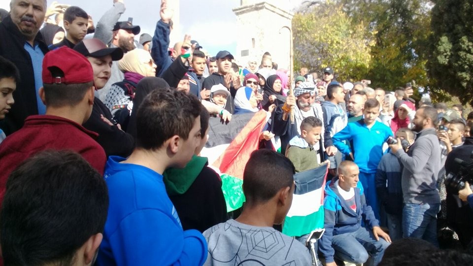 الجماهير تندد بإعلان الرئيس الأميركي وتؤكد تمسكها بـ"القدس"