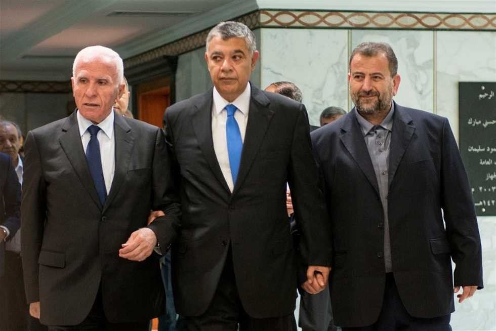 باستثناء ملفين
