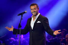 كاظم الساهرأفضلُ فنان لعام 2018 