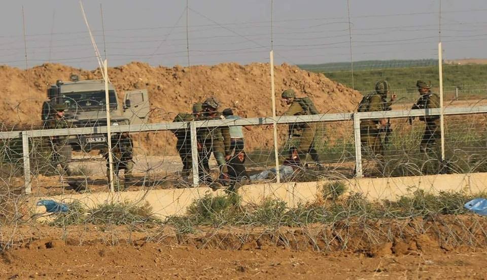 بالأسماء: الاحتلال يُفرج عن شابين زعم أنهما تسللا جنوب القطاع