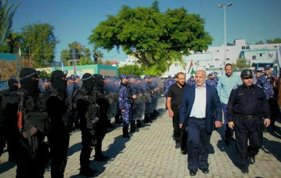بالصور: أبو نعيم يفتتح مقر قوات التدخل وحفظ النظام بغزة 