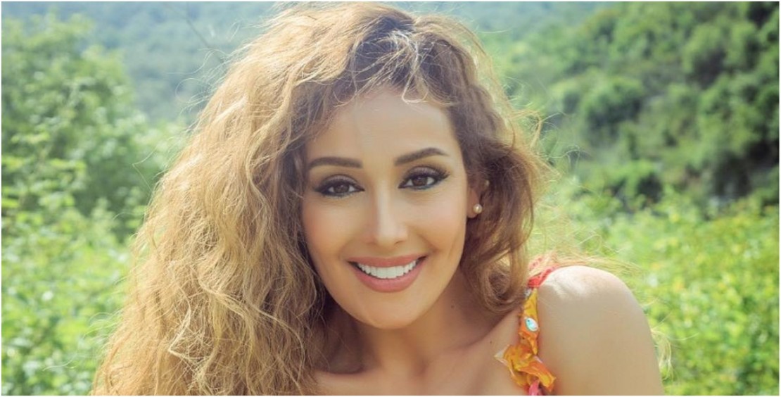 بالفيديو : كندة حنا تسقُط أرضا بمهرجان الإسكندرية السينمائي.. والإحراج سيد الموقف!