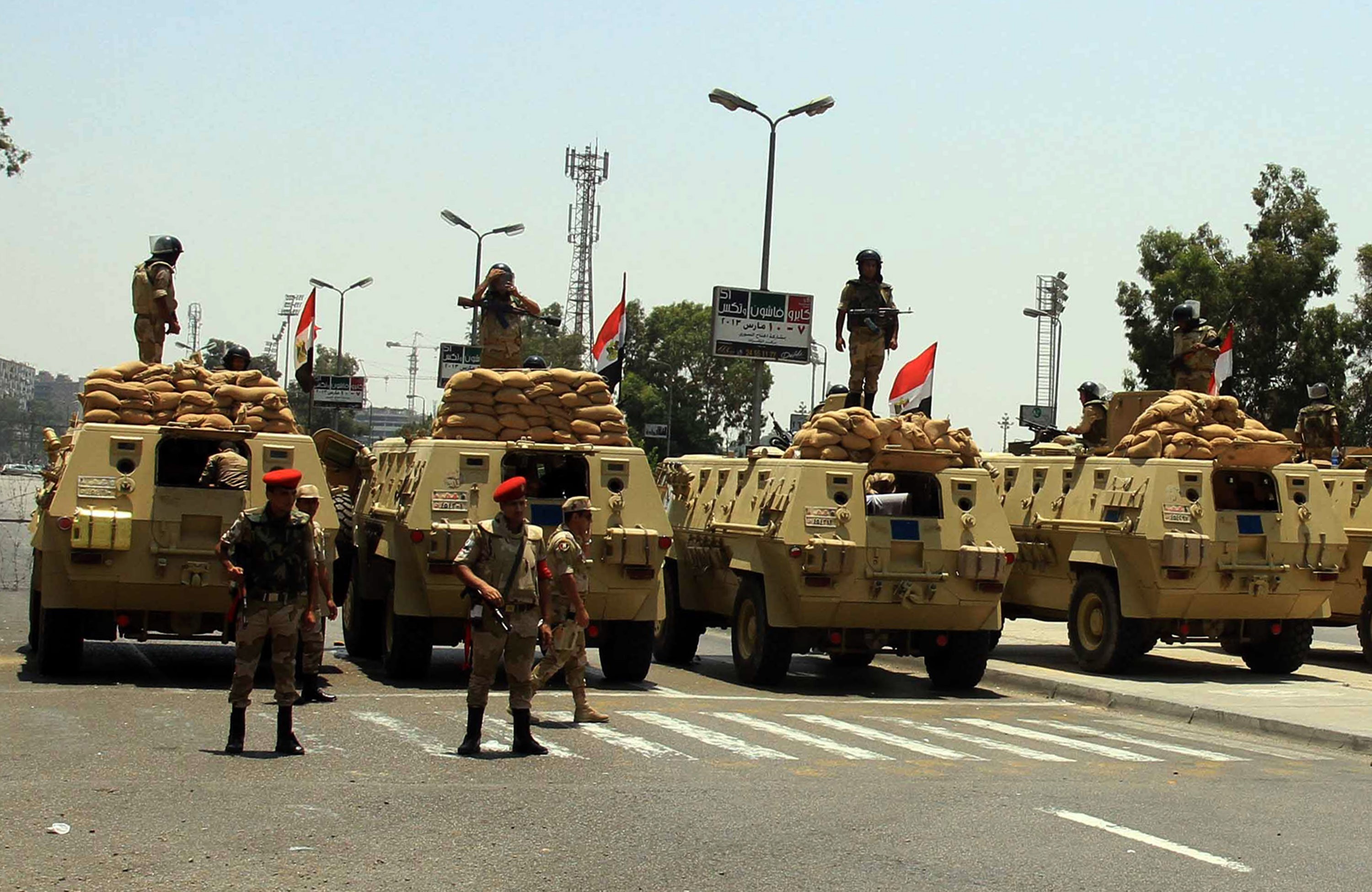 الجيش المصري يعلن مقتل "32" مسلحًا في سيناء