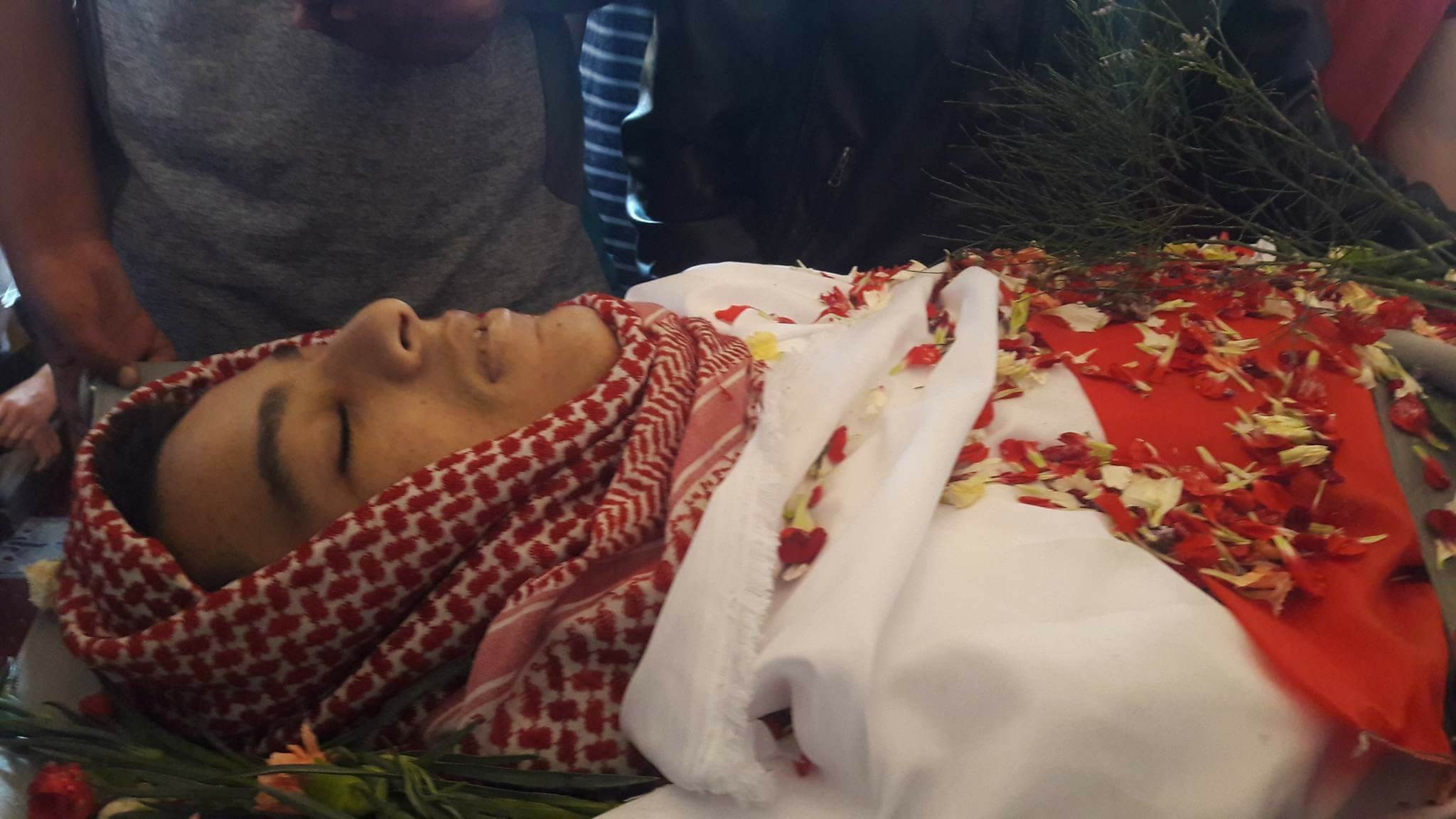 بالصور: تشييع جثمان الشهيد ناجي غنيم برفح