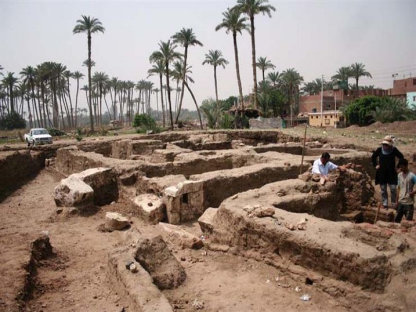 اكتشاف مقبرة عمرها يعود لـ4400 عام في مصر