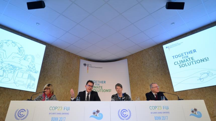 افتتاح قمة المناخ الثالثة والعشرين وسط تحذيرات من تفاقم الاحتباس الحراري