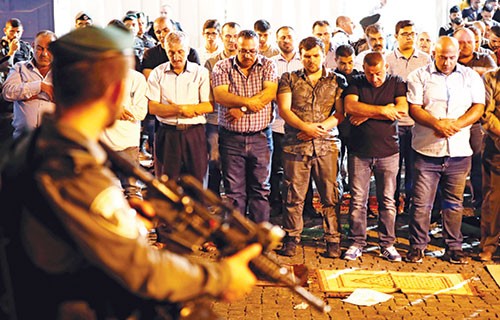 فلسطينيو القدس .. أصحاب السيادة الحقيقية على الحرم