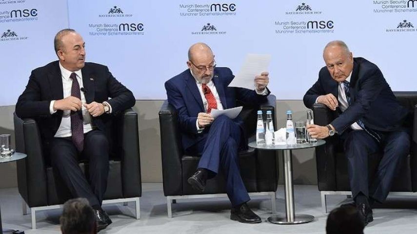 الجامعة العربية تنتقد توبيخ أوغلو لأبو الغيط في ميونيخ